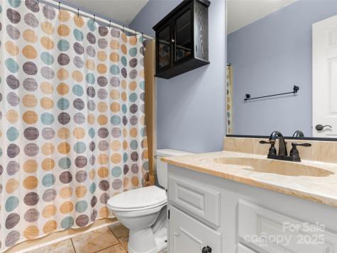 124 Cedar Forest Trail Asheville NC 28803