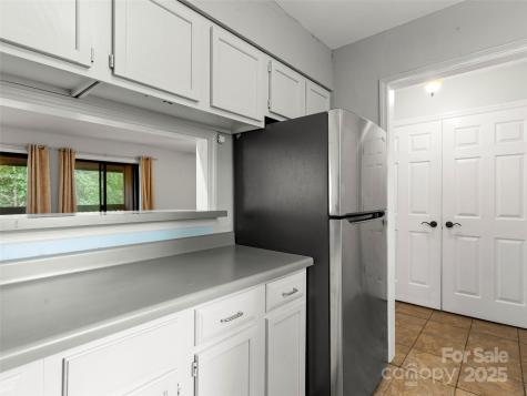 124 Cedar Forest Trail Asheville NC 28803