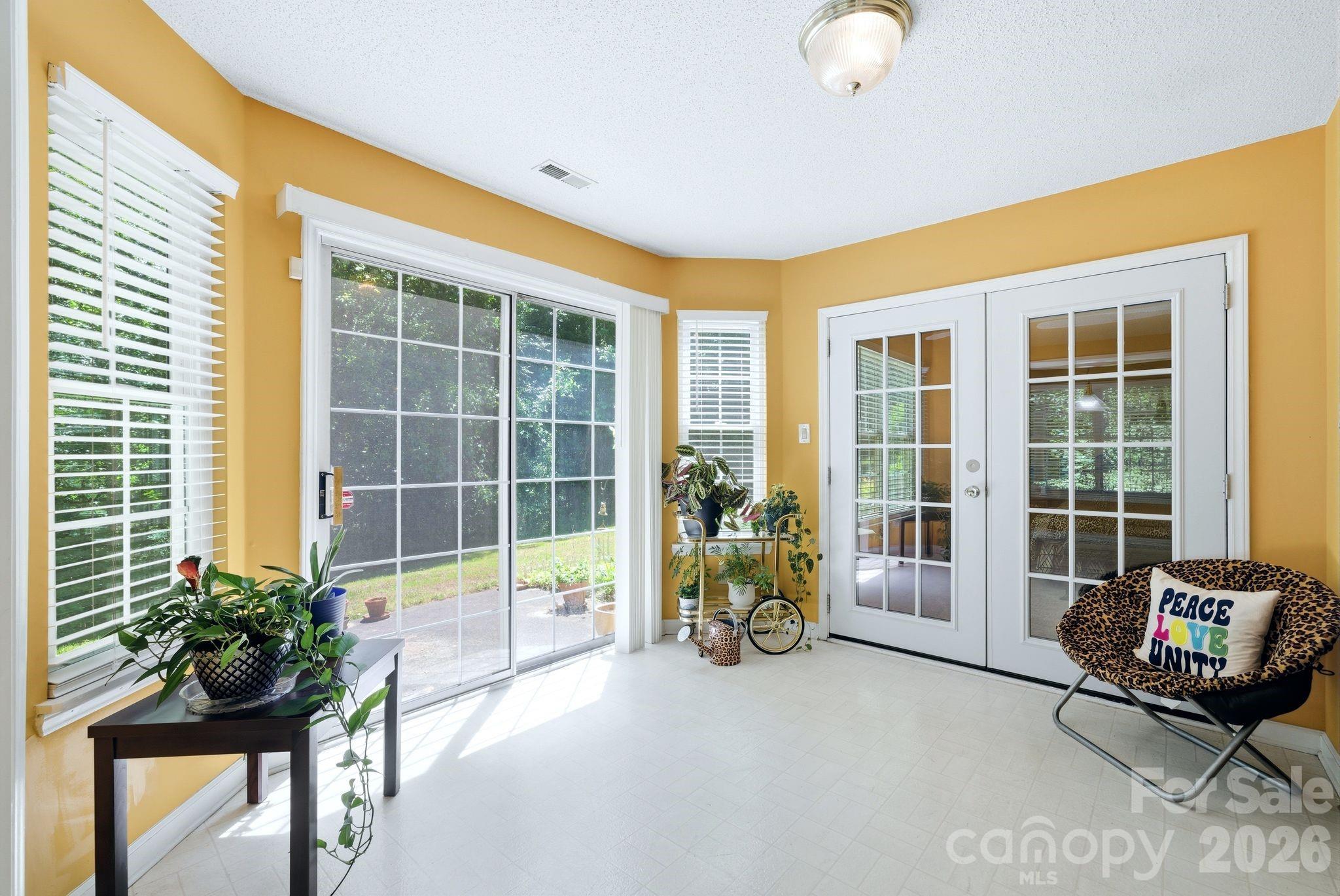 5837 Amity Springs Drive Charlotte NC 28212