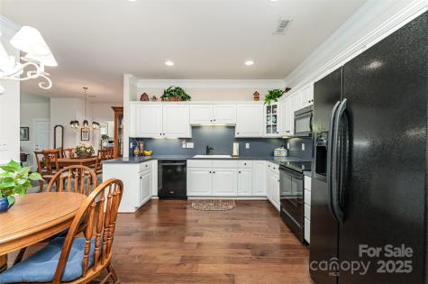 8189 Windsor Ridge Drive Charlotte NC 28277