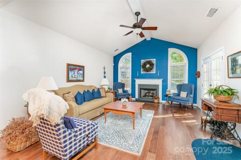 8189 Windsor Ridge Drive Charlotte NC 28277