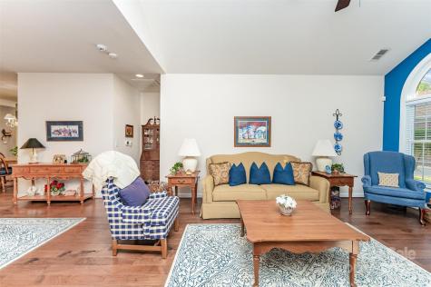 8189 Windsor Ridge Drive Charlotte NC 28277