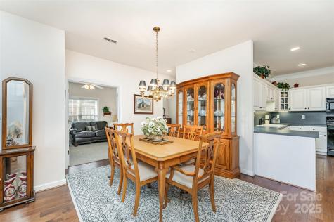 8189 Windsor Ridge Drive Charlotte NC 28277
