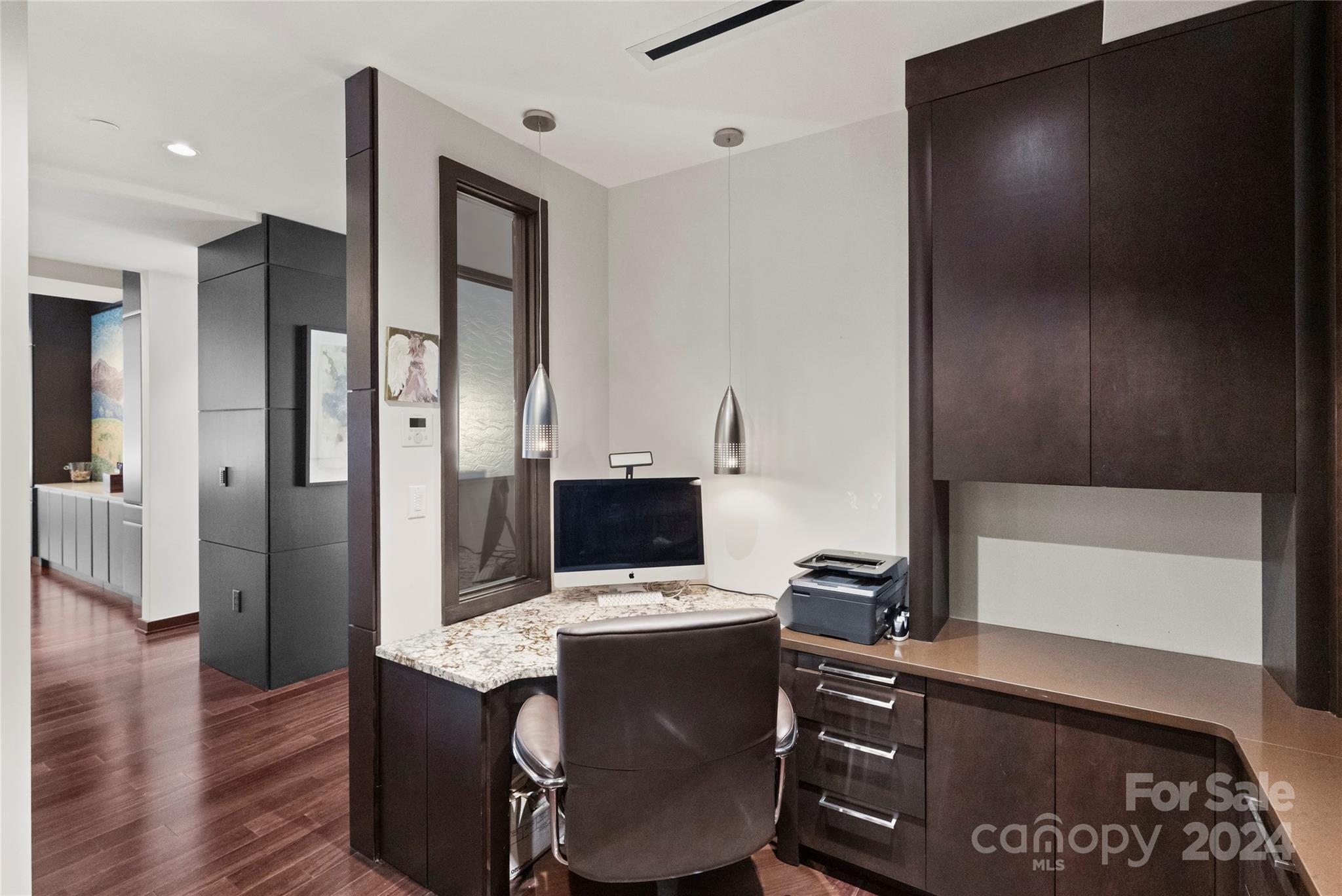 139 S Tryon Street Charlotte NC 28202