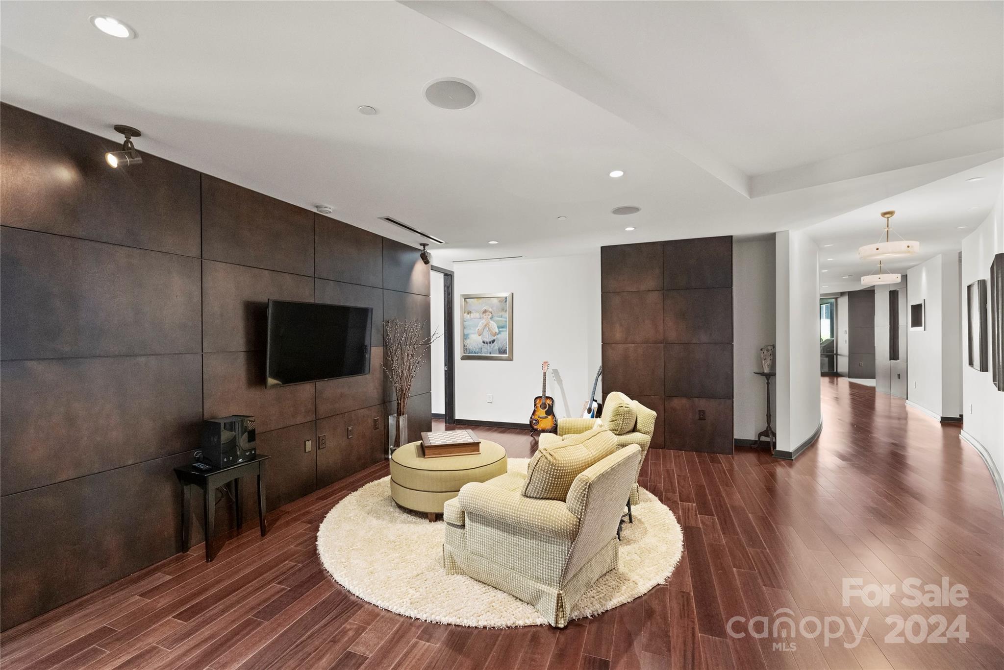 139 S Tryon Street Charlotte NC 28202