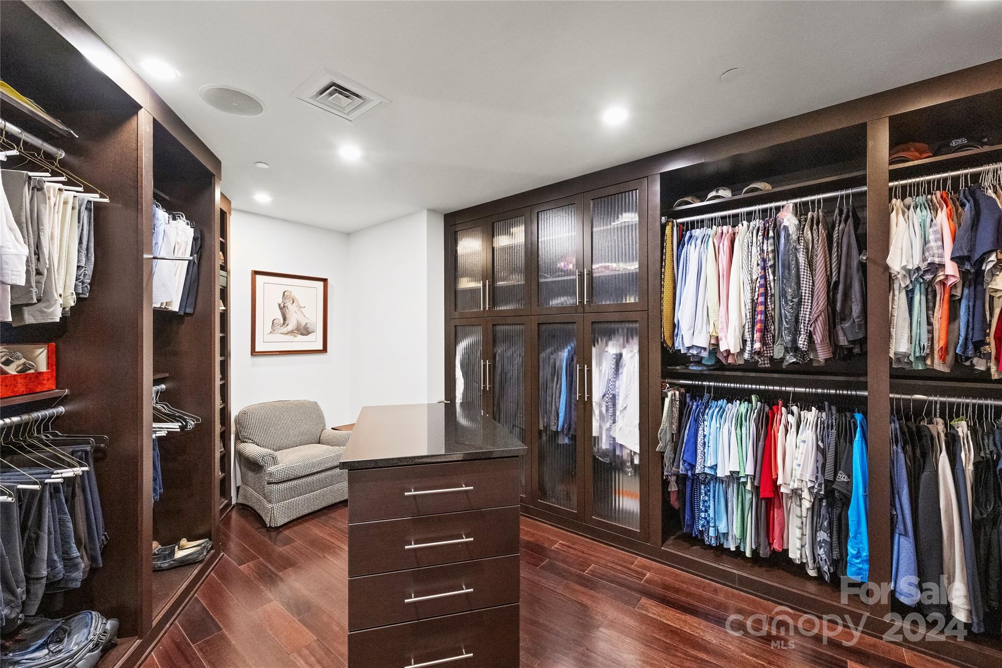139 S Tryon Street Charlotte NC 28202