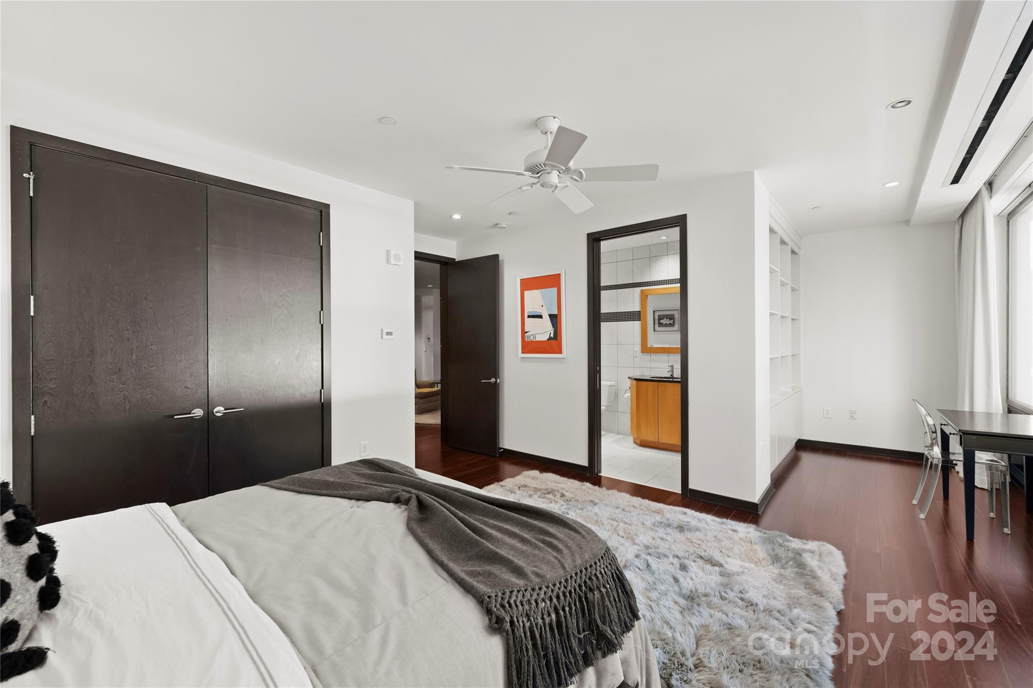 139 S Tryon Street Charlotte NC 28202