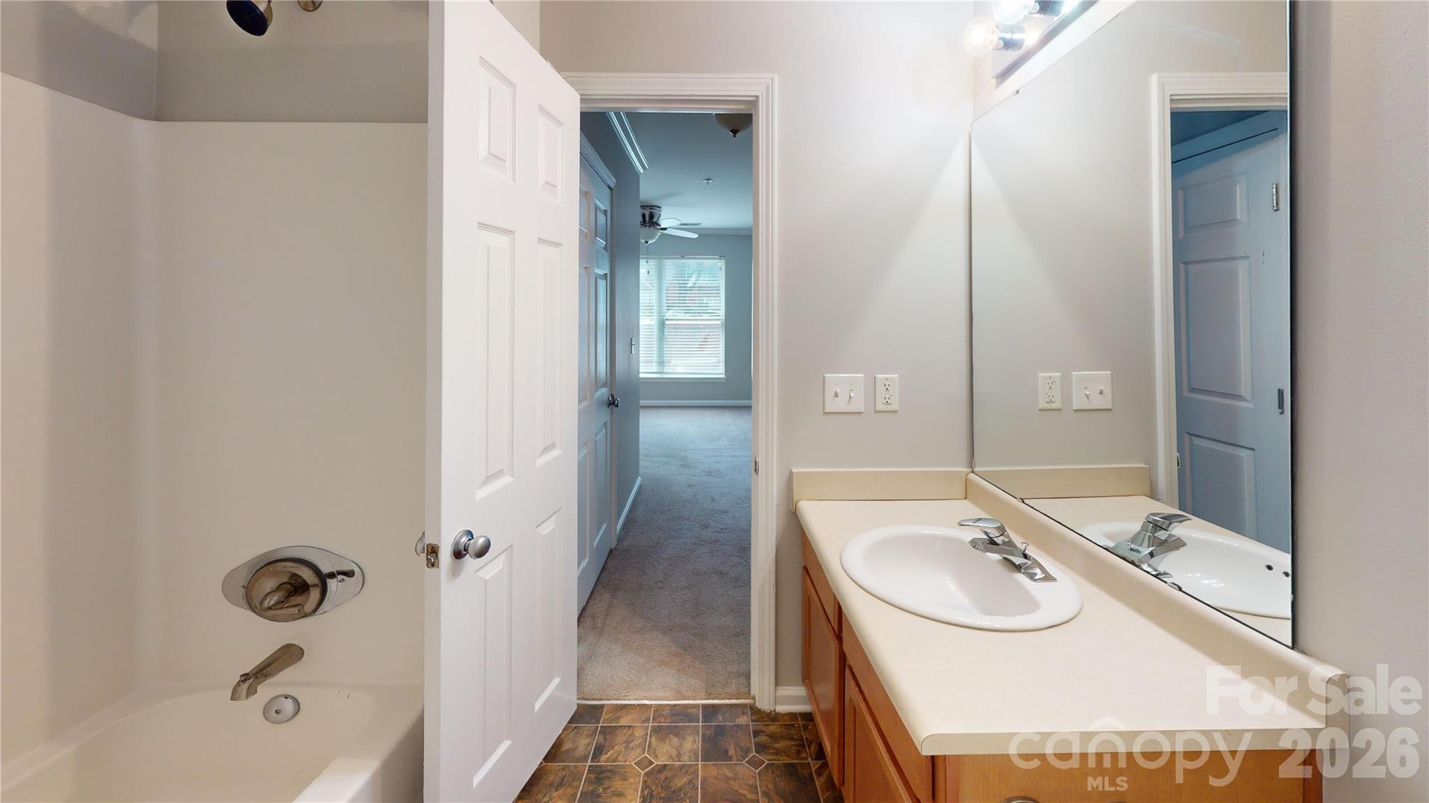537 Donatello Avenue Charlotte NC 28205