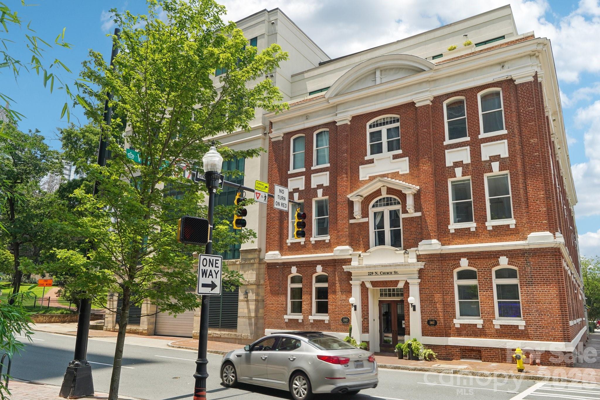 229 N Church Street Charlotte NC 28202