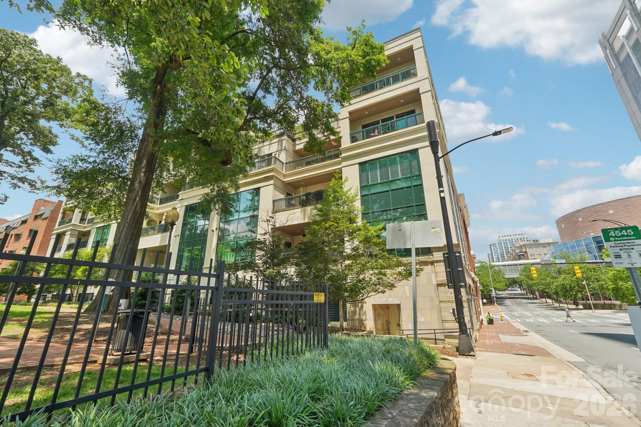 229 N Church Street Charlotte NC 28202