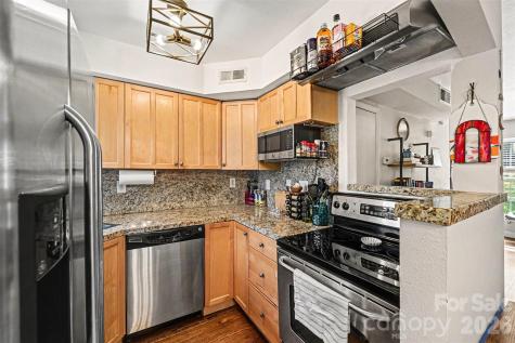 4329 Hathaway Street Charlotte NC 28211