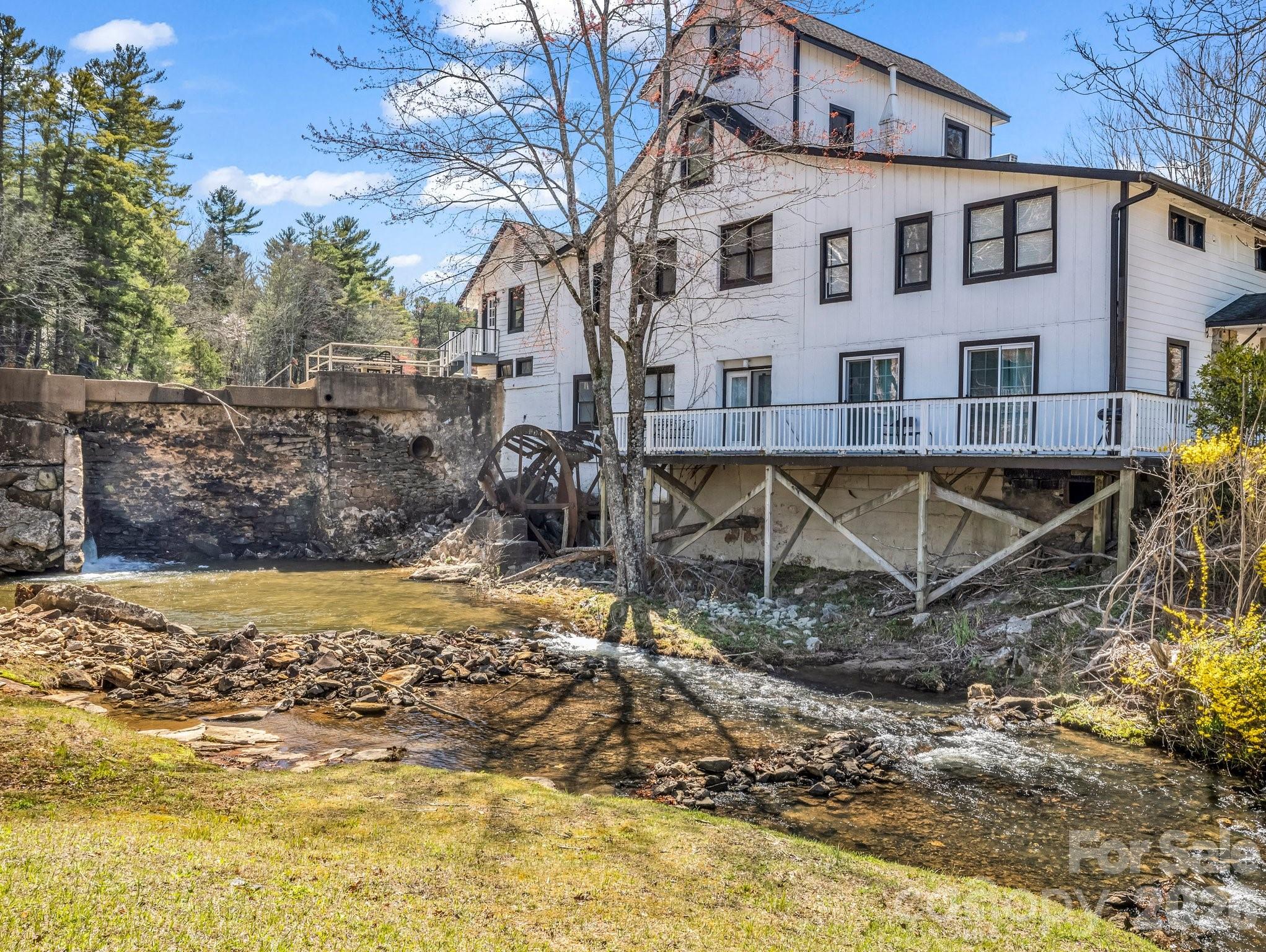 140 Old Mill Road Flat Rock NC 28731