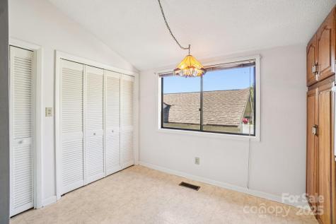 157 Glen Cannon Point Pisgah Forest NC 28768