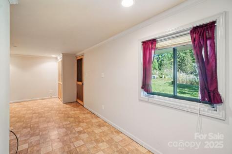 157 Glen Cannon Point Pisgah Forest NC 28768