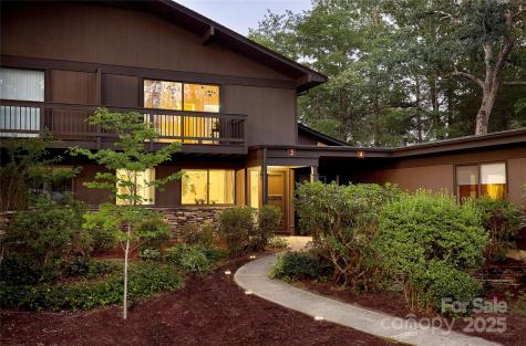 106 Laurelwood Circle W Hendersonville NC 28791