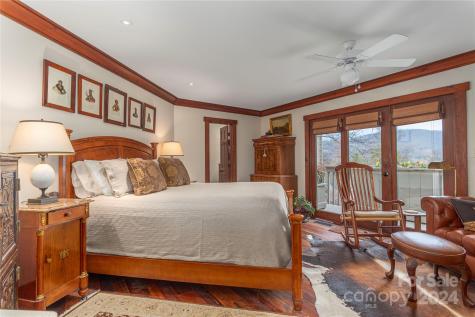 1802 Timber Trail Asheville NC 28804
