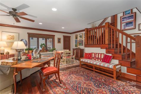 1802 Timber Trail Asheville NC 28804