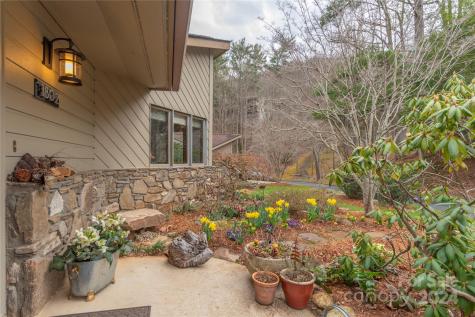 1802 Timber Trail Asheville NC 28804