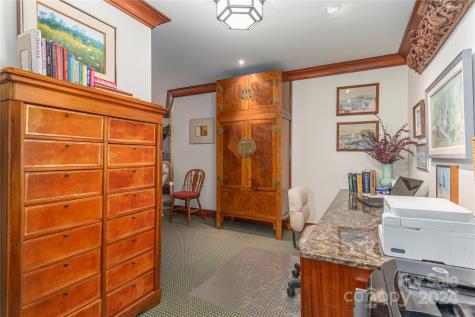 1802 Timber Trail Asheville NC 28804