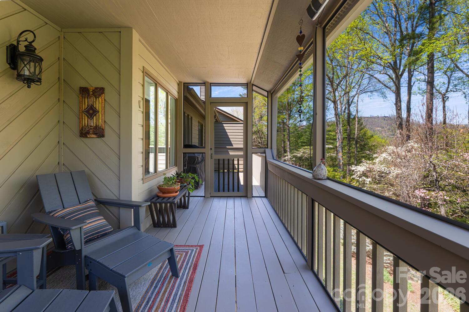 1002 Timber Lane Asheville NC 28804