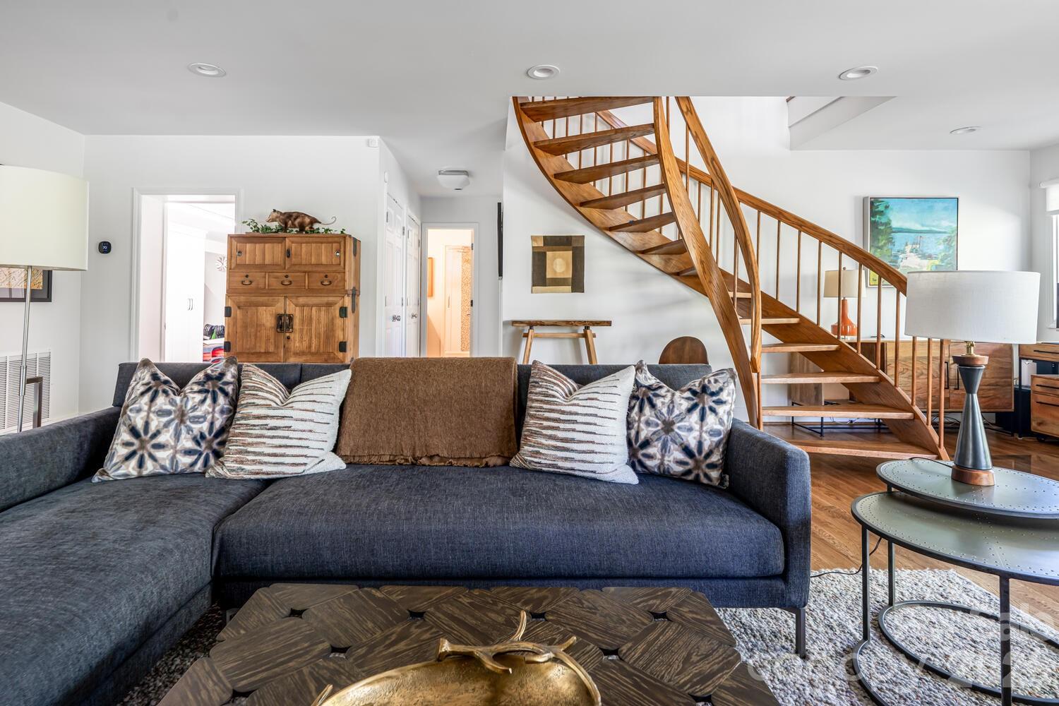 1002 Timber Lane Asheville NC 28804