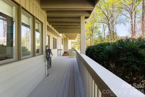 1002 Timber Lane Asheville NC 28804