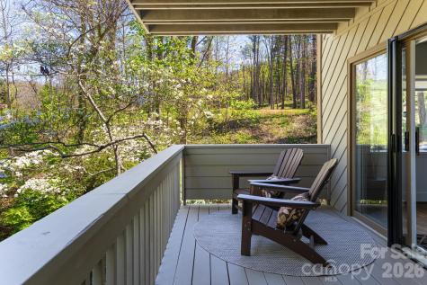 1002 Timber Lane Asheville NC 28804