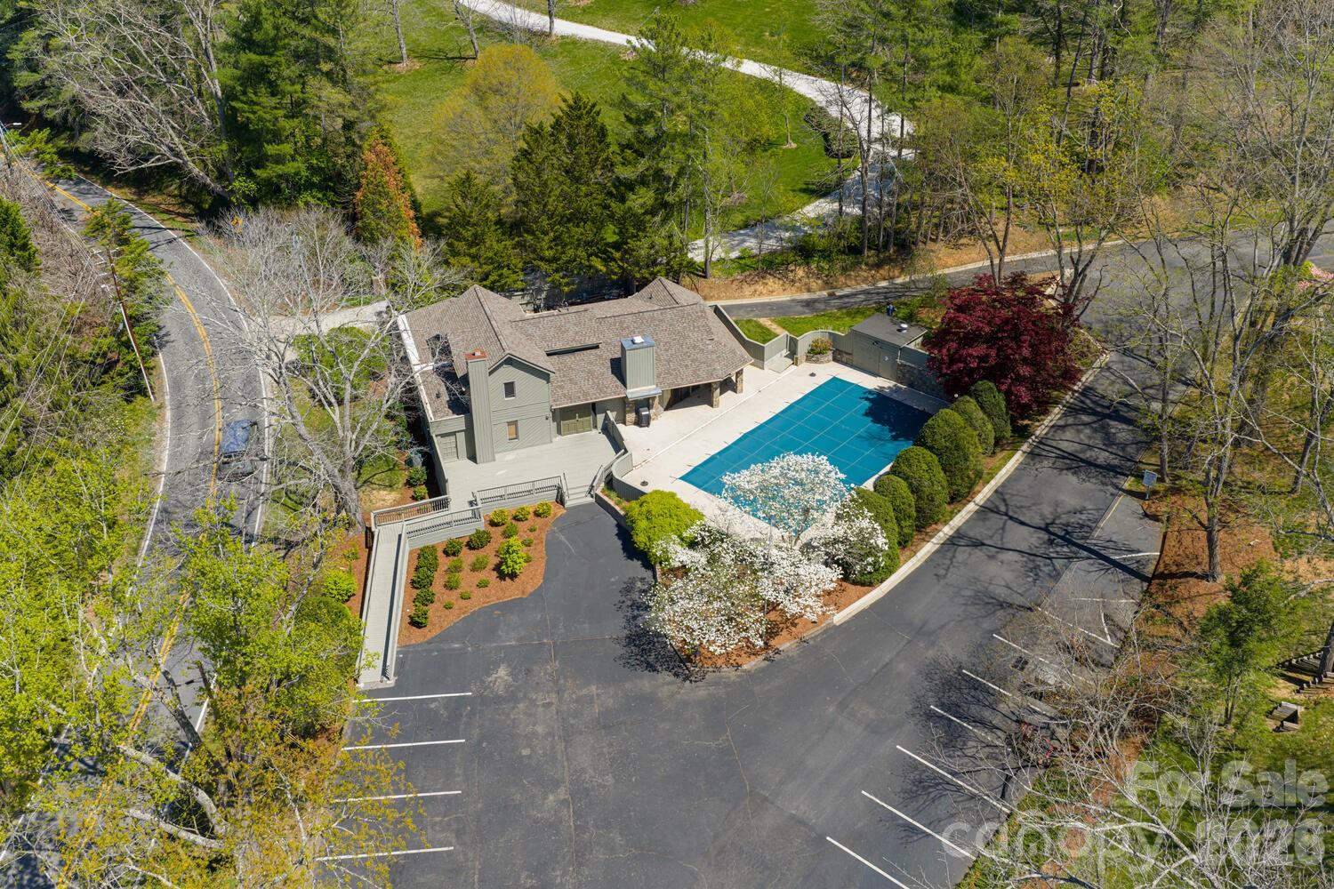 1002 Timber Lane Asheville NC 28804