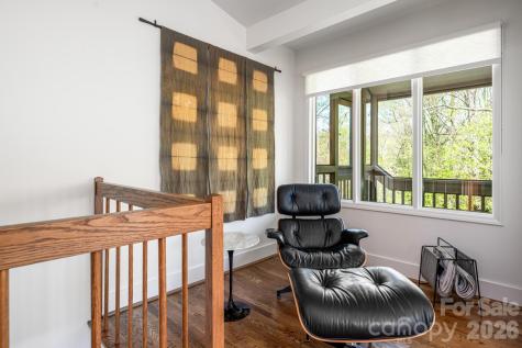 1002 Timber Lane Asheville NC 28804