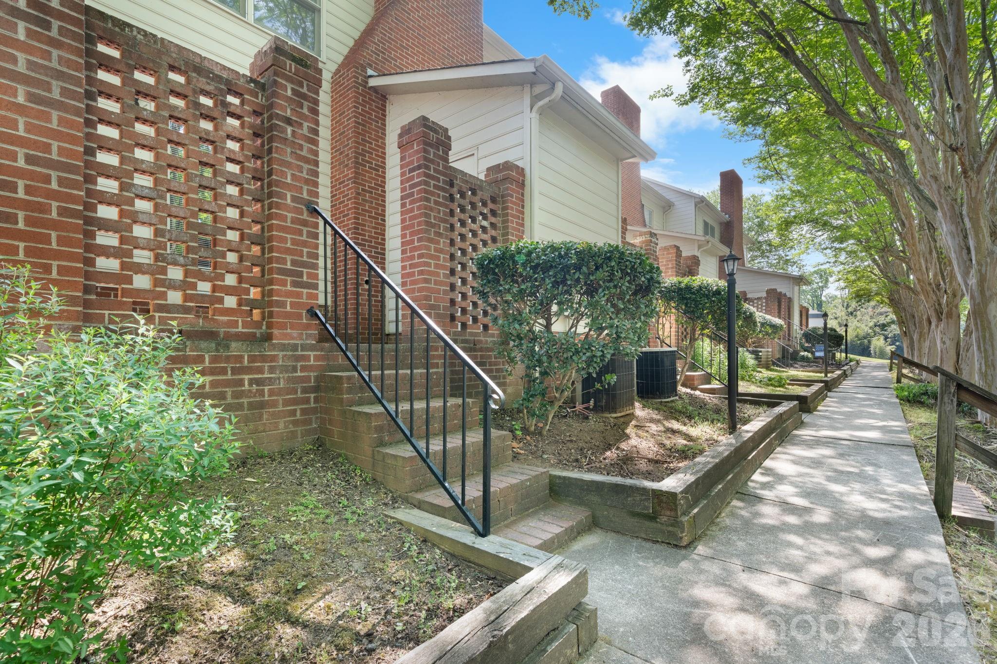 239 13th Avenue Place NW Hickory NC 28601
