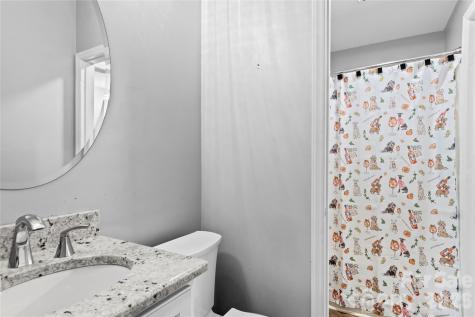 376 Meadows Circle Winston Salem NC 27104