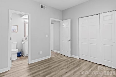 376 Meadows Circle Winston Salem NC 27104