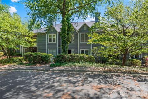 376 Meadows Circle Winston Salem NC 27104
