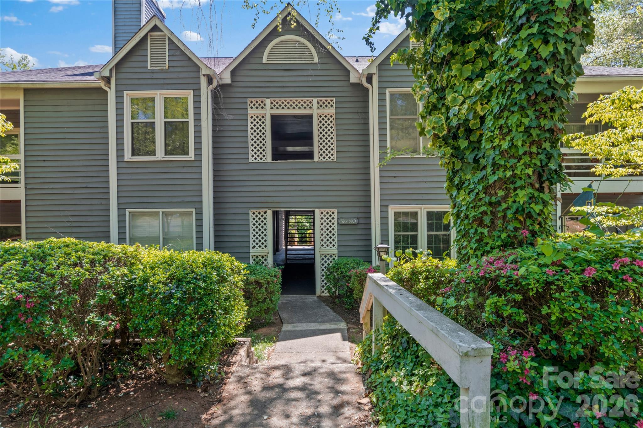376 Meadows Circle Winston Salem NC 27104