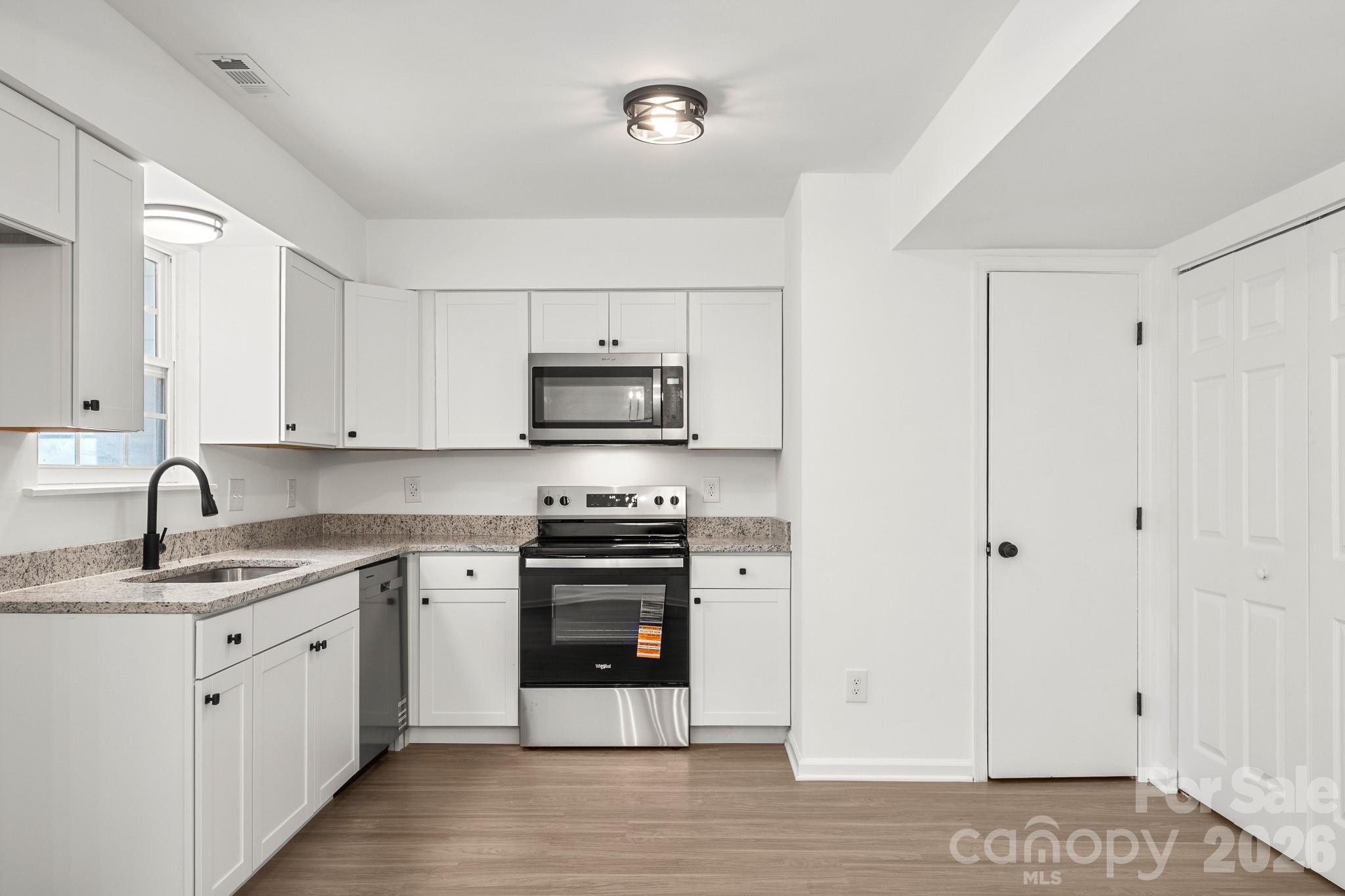 8517 Castle Pine Court Charlotte NC 28226