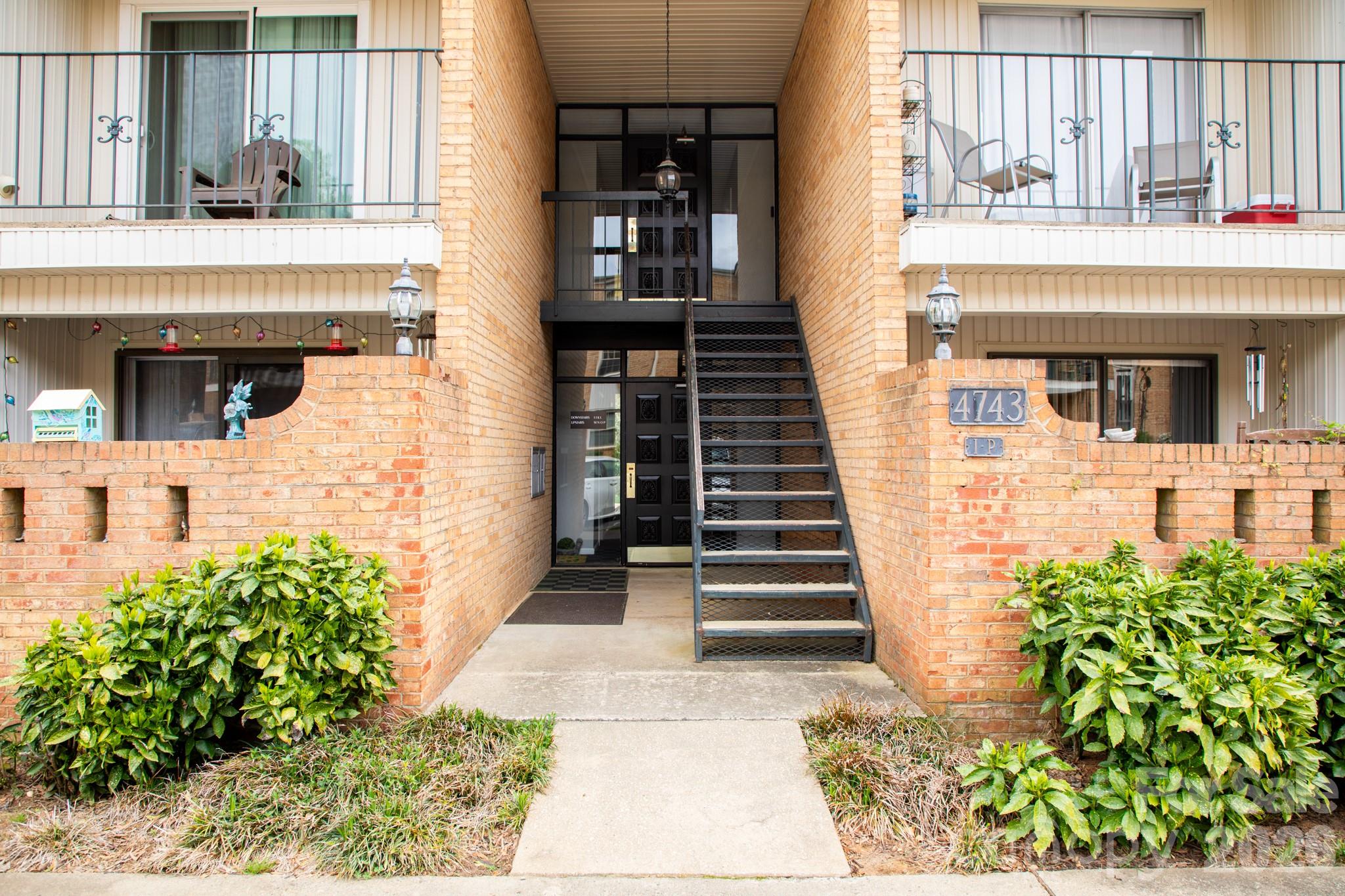 4743 Hedgemore Drive Charlotte NC 28209