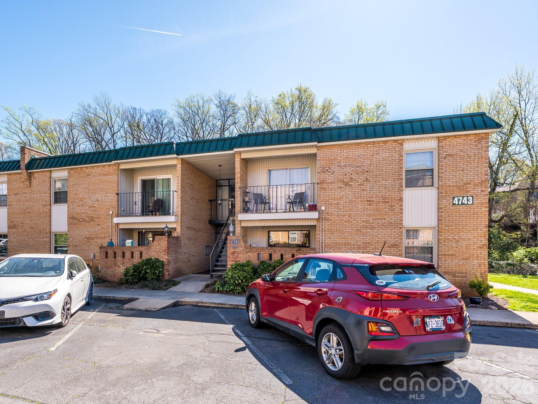 4743 Hedgemore Drive Charlotte NC 28209