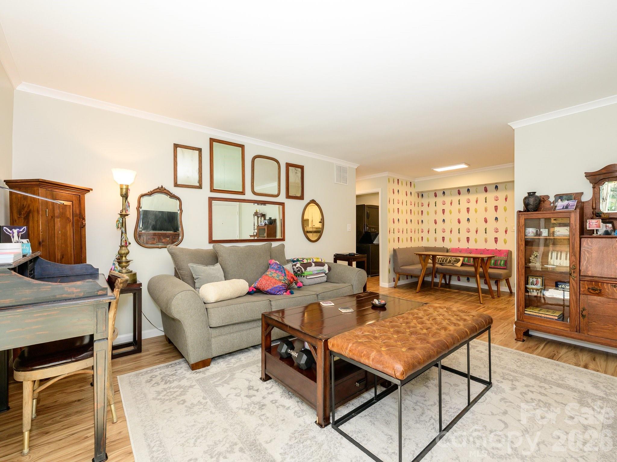4743 Hedgemore Drive Charlotte NC 28209