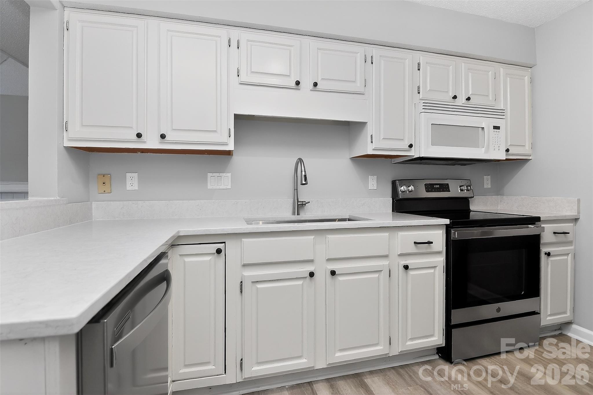 5009 Sharon Road Charlotte NC 28210