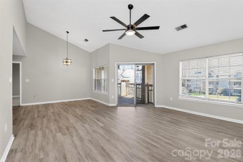 5009 Sharon Road Charlotte NC 28210