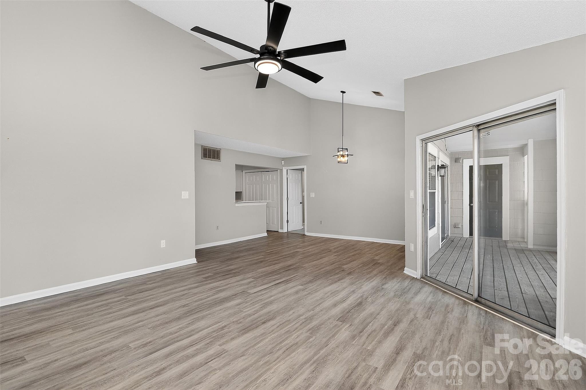 5009 Sharon Road Charlotte NC 28210
