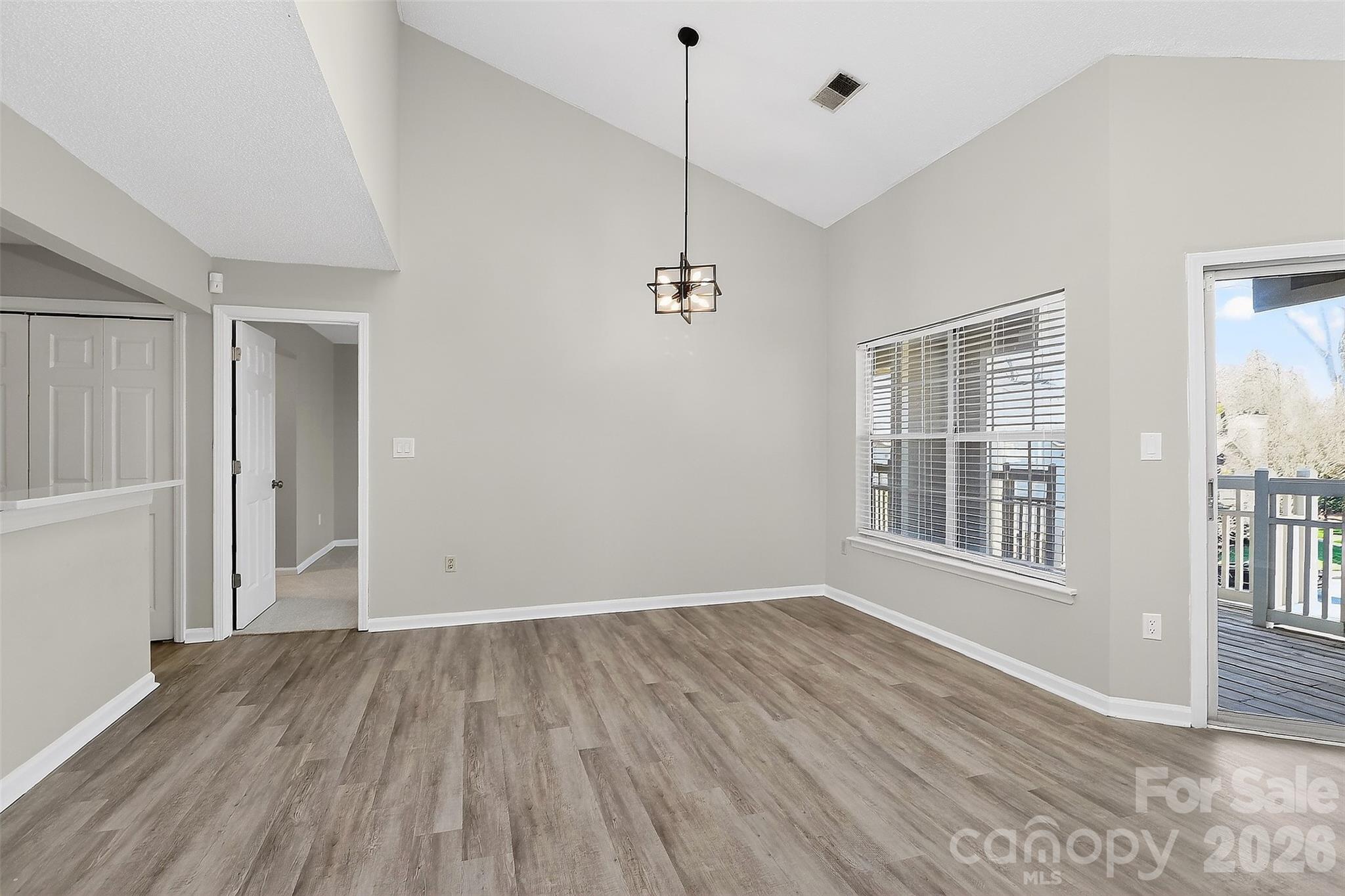 5009 Sharon Road Charlotte NC 28210
