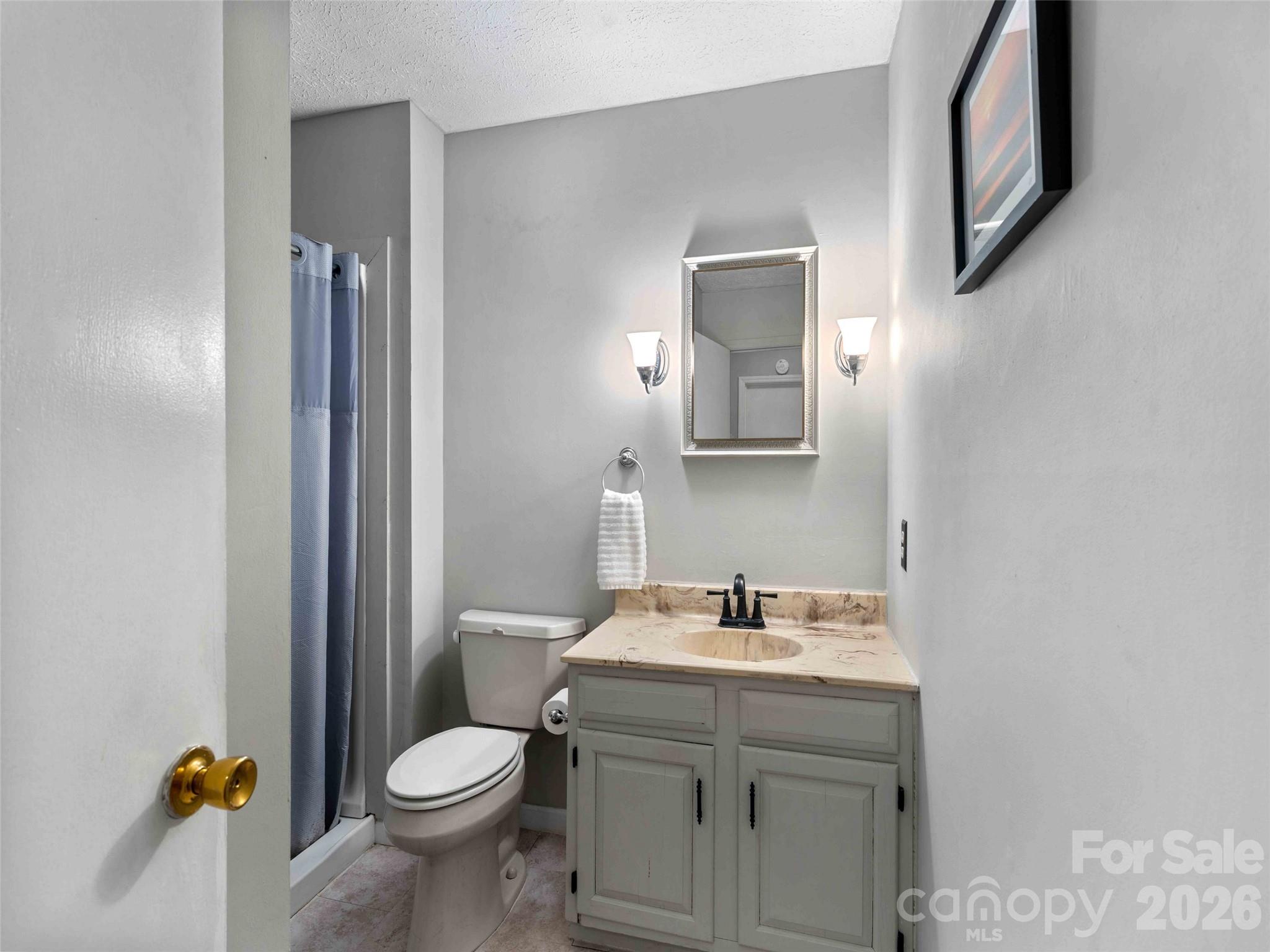 193 Freedom Road Hendersonville NC 28792