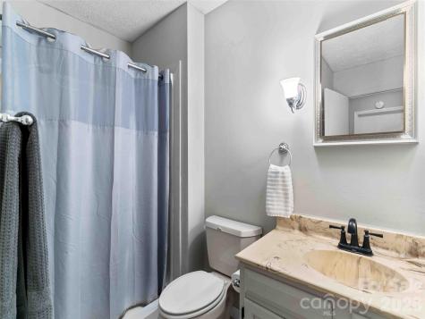 193 Freedom Road Hendersonville NC 28792