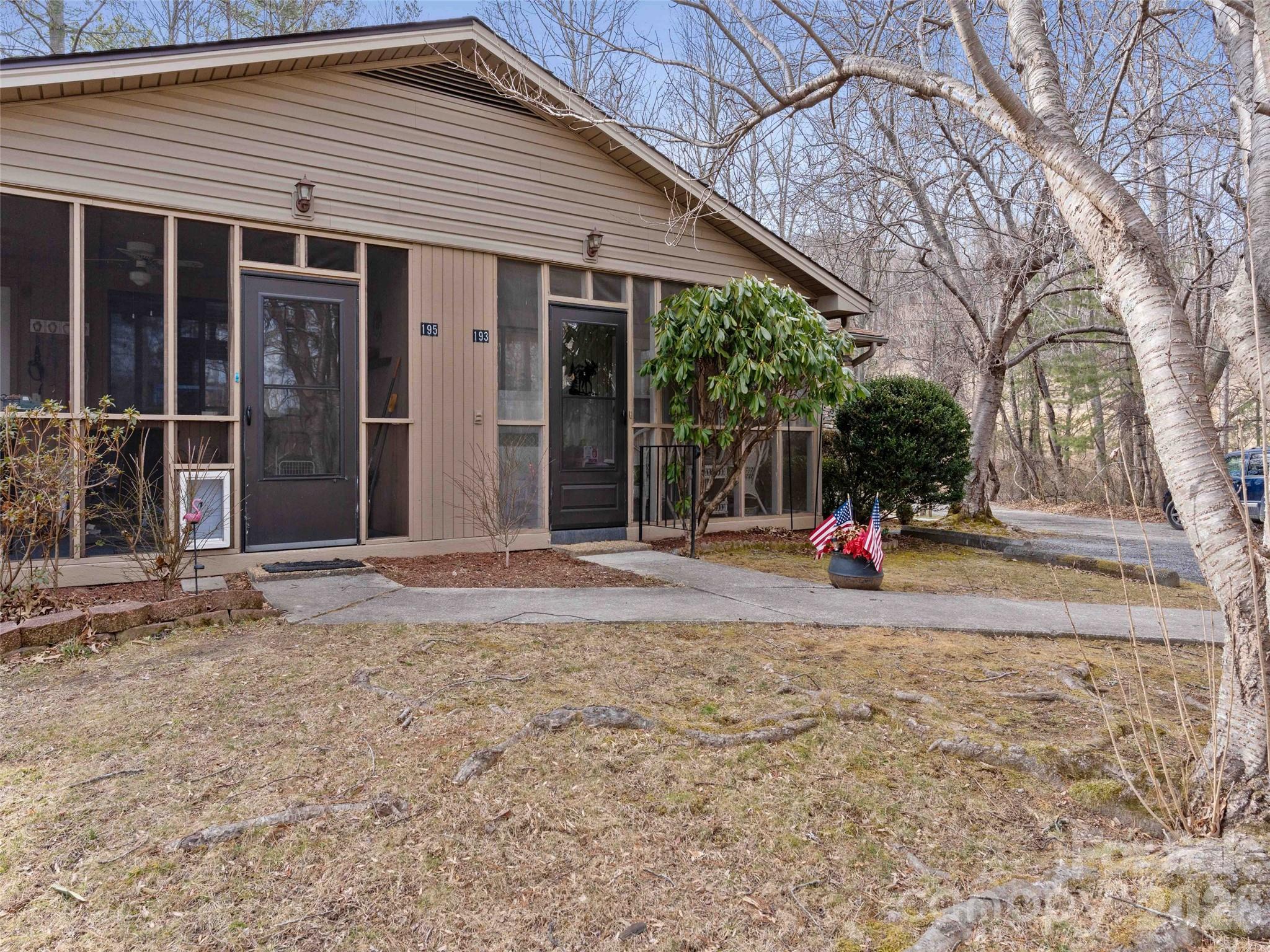 193 Freedom Road Hendersonville NC 28792