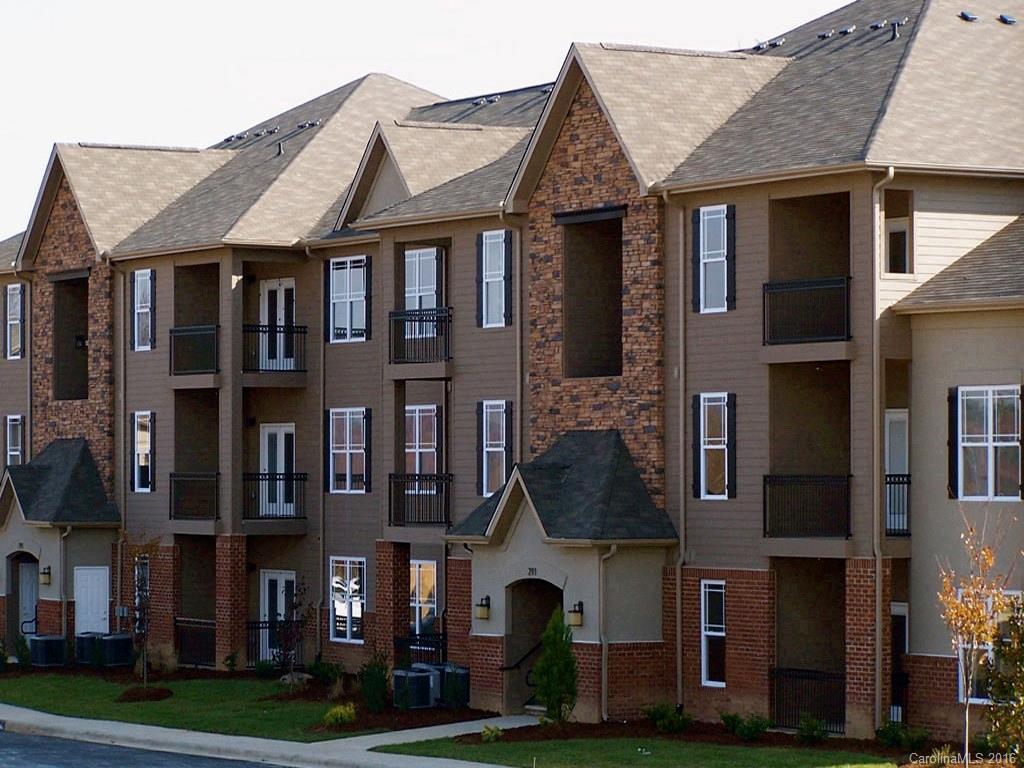 142 Brickton Village Circle Fletcher NC 28732
