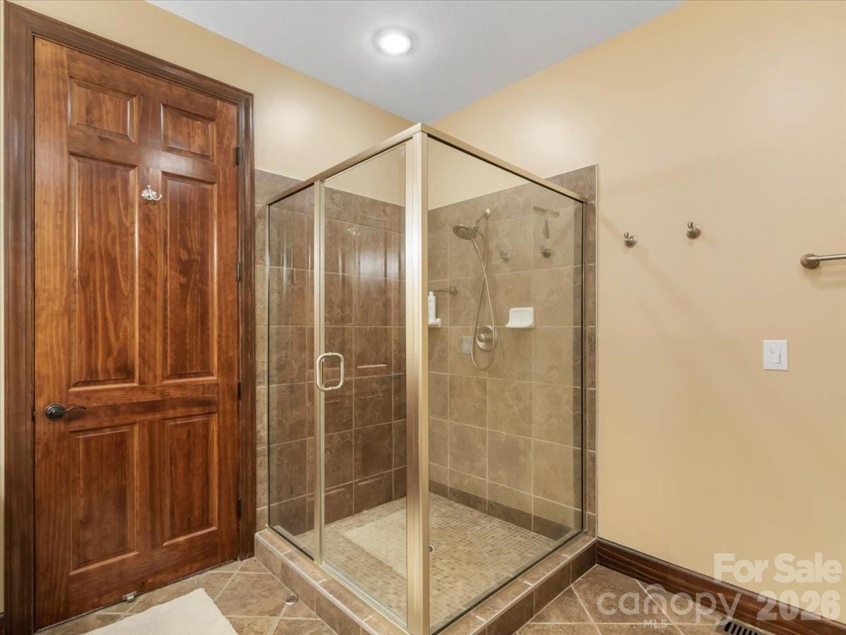 600 Andrew Banks Road Burnsville NC 28714