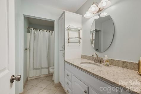 7034 Quail Hill Road Charlotte NC 28210