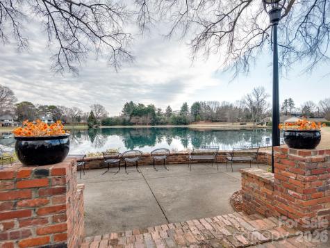 7034 Quail Hill Road Charlotte NC 28210