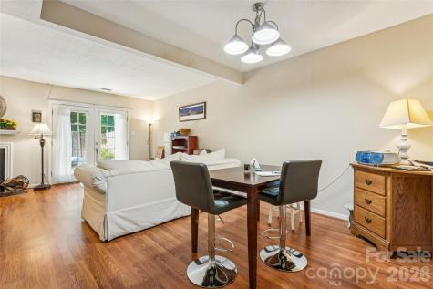 2921 Heathstead Place Charlotte NC 28210